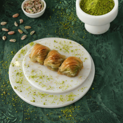 Midye Baklava