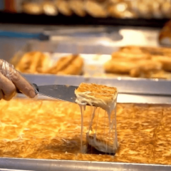 Köşkeroğlu Su Böreği Tepsi 4 Kg